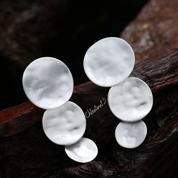 NEW Clip On Dangle Drop Earrings - Picture 1 of 9